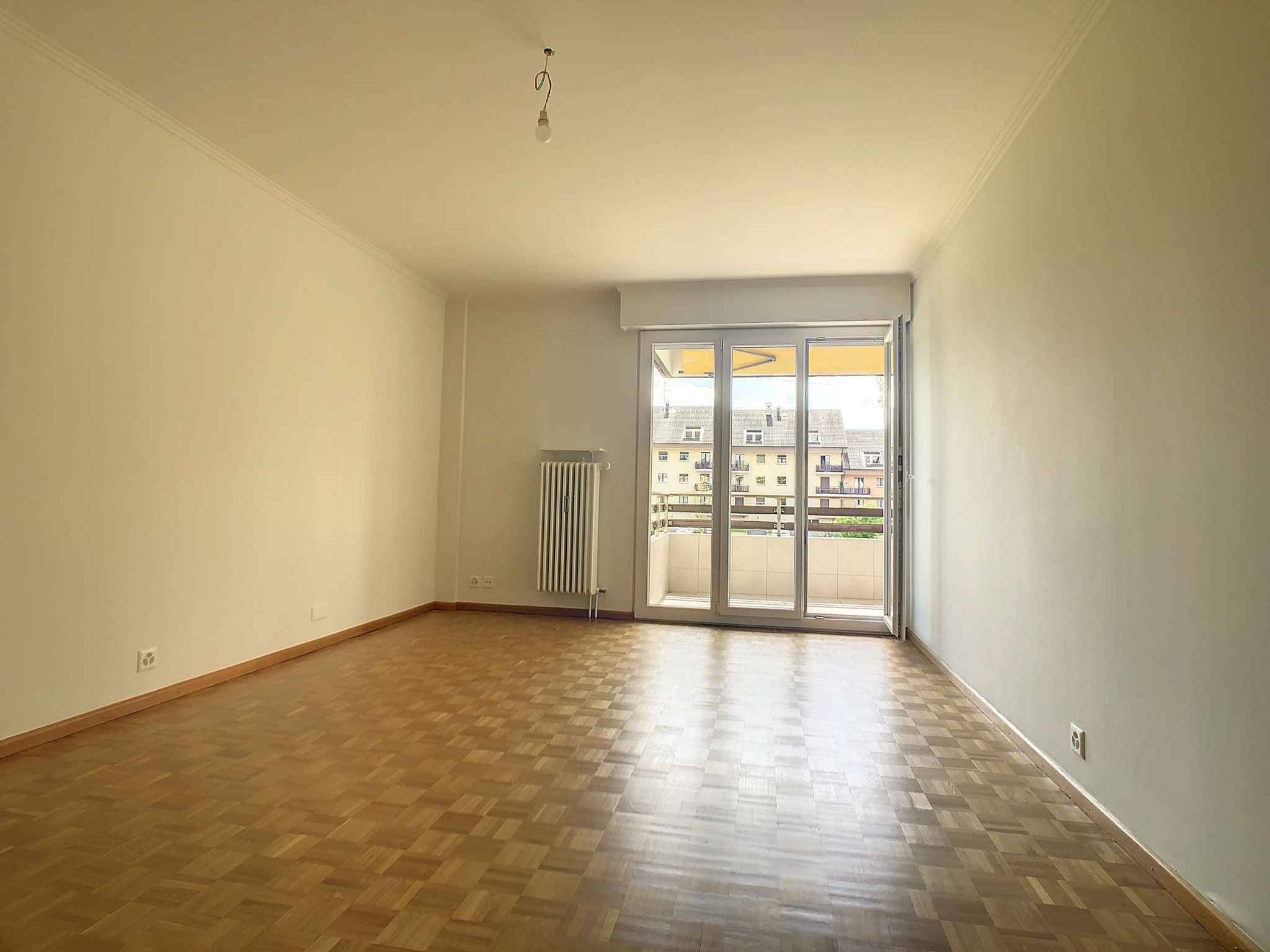 CHARMANT APPARTEMENT DE 4 PIÈCES