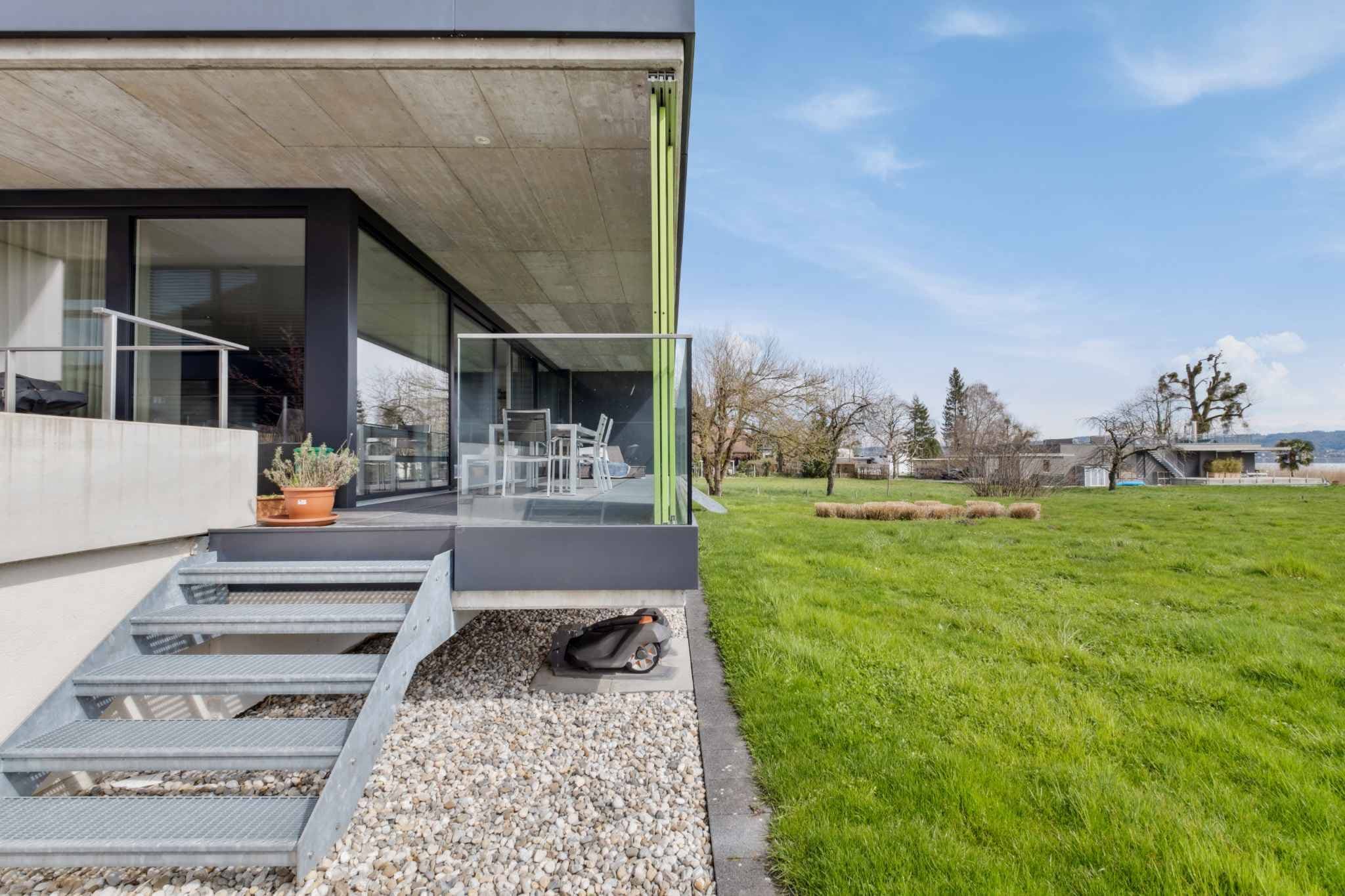 Appartement récent de 3.5 pièces avec balcon et jardin privatif