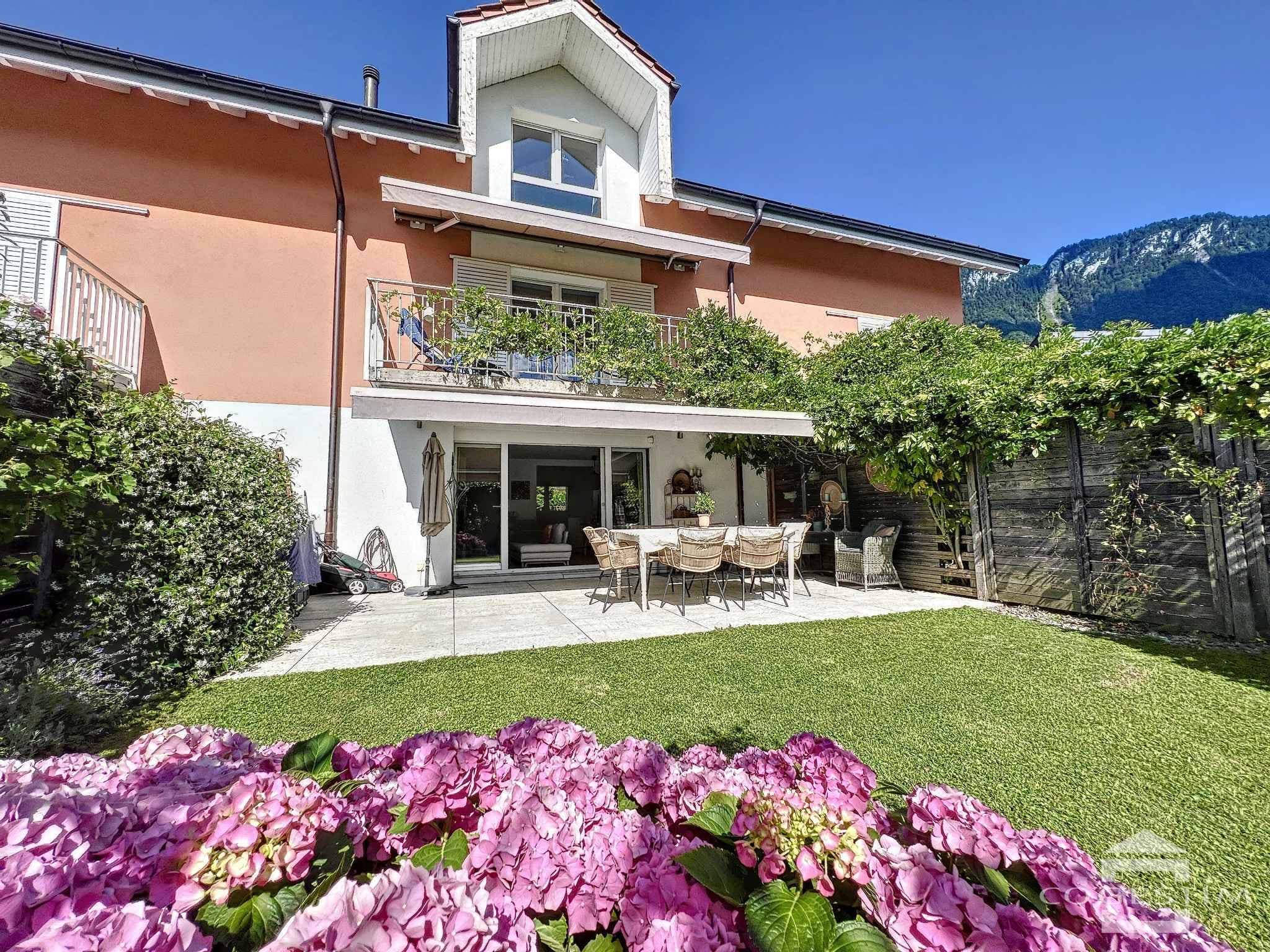 Villa contiguë
