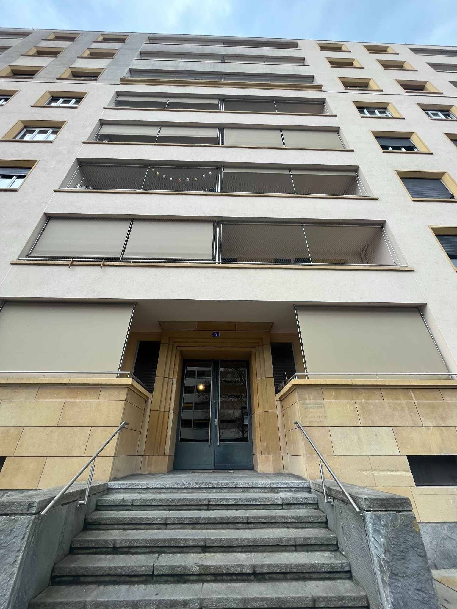 Appartement de 2.5 pièces au 5eme étage