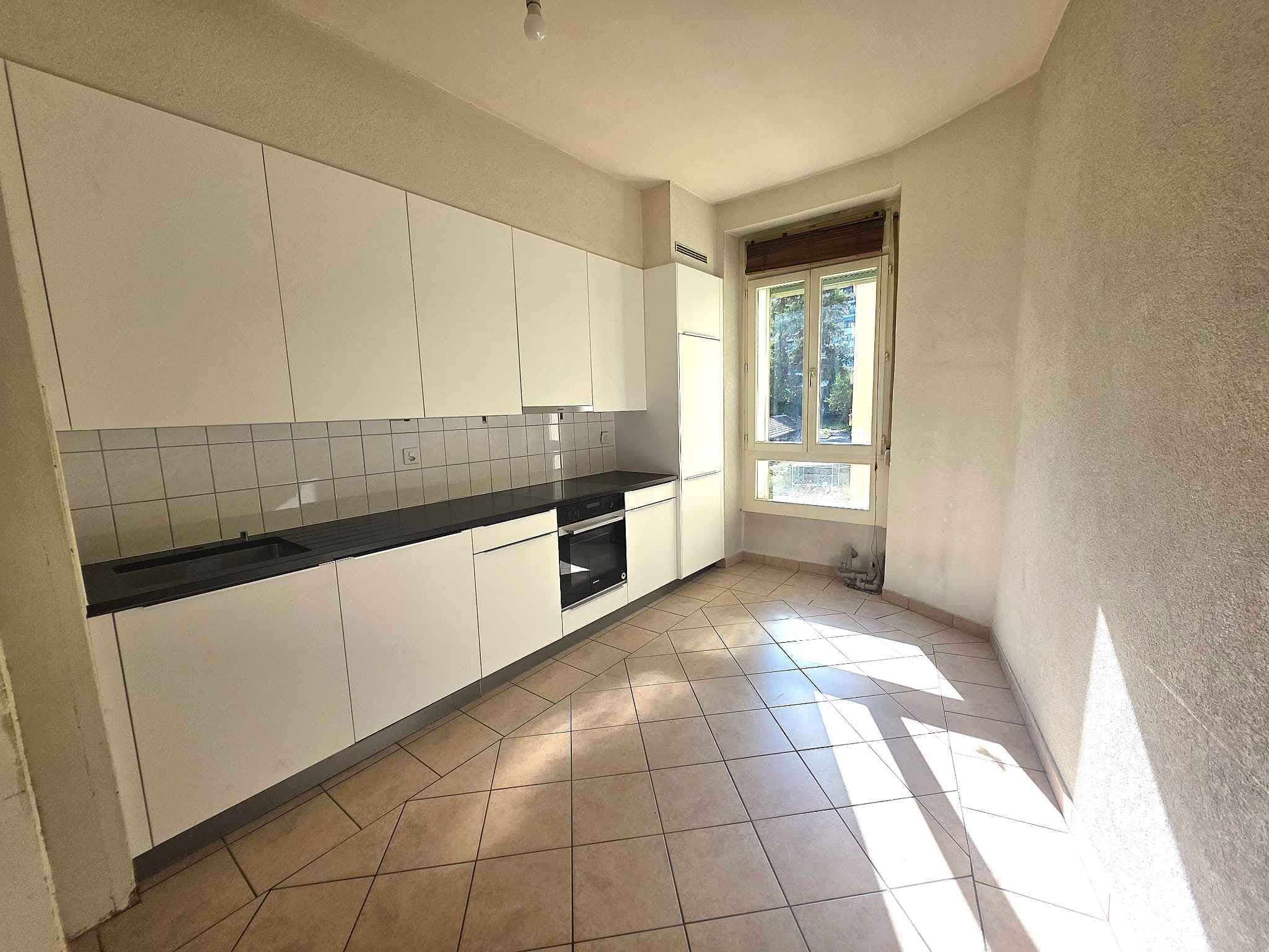Grand appartement à la rue de Lyon