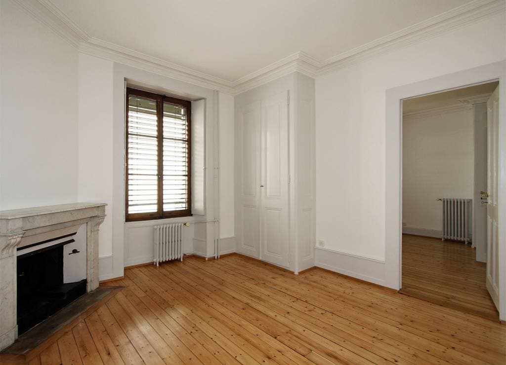 Rue des Eaux-Vives 106