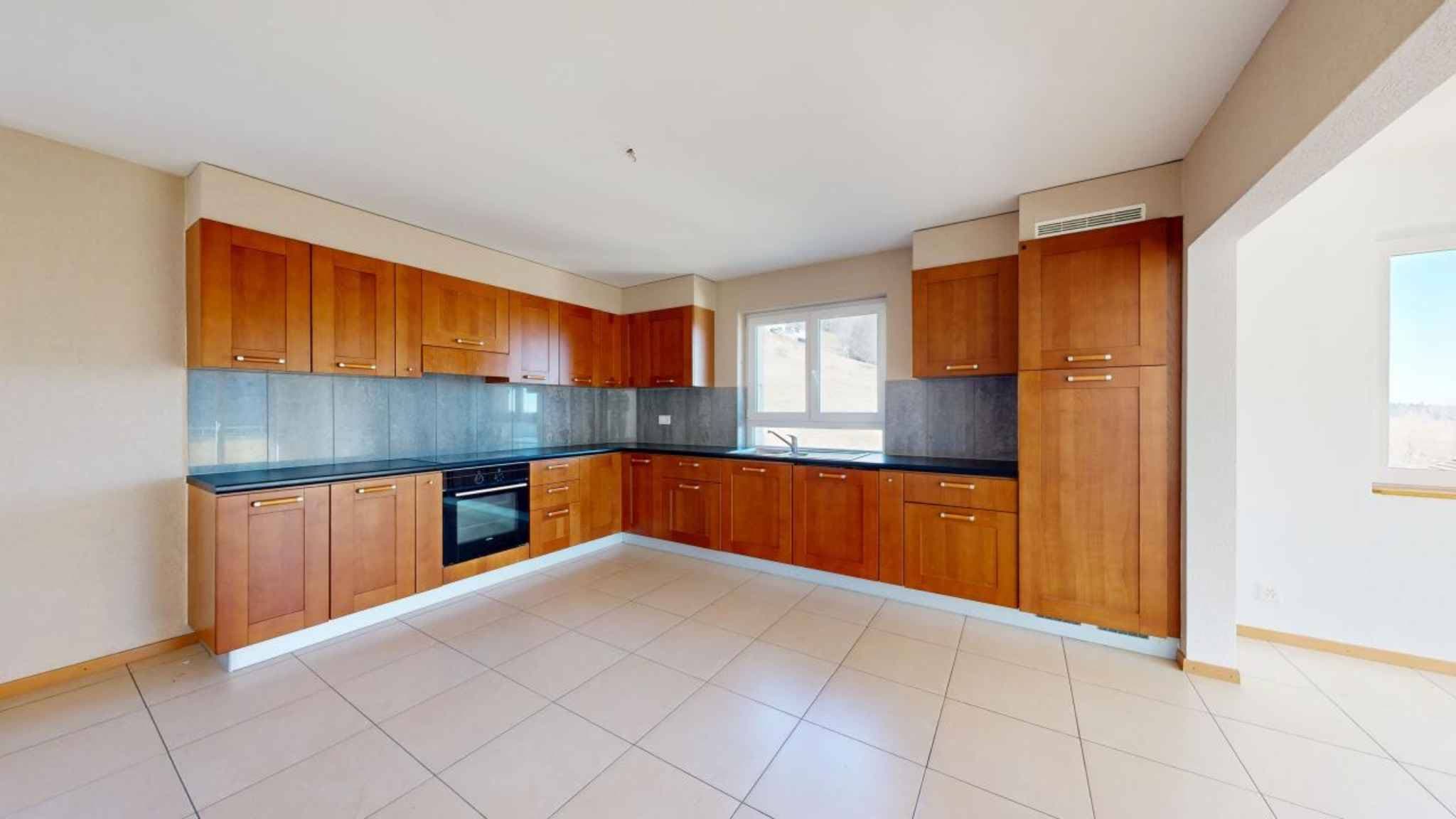 Alpes 33 - 1450 Ste-Croix 