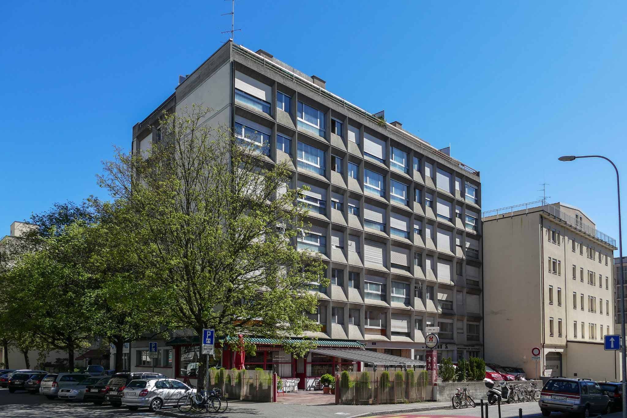 Place de parking en sous-sol à Sécheron