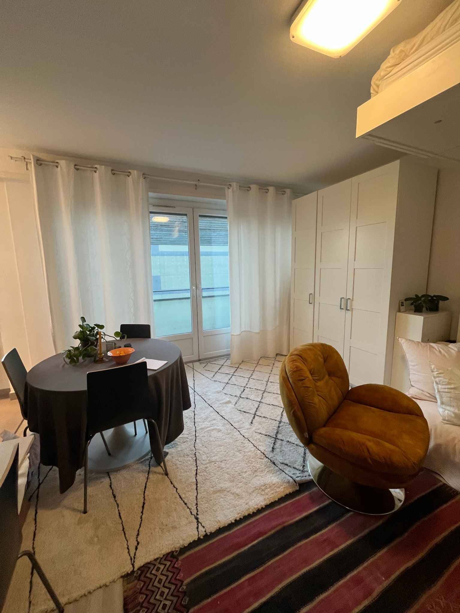 Studio meublé au 6ème étage 